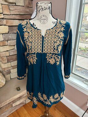 Embroidery blouse